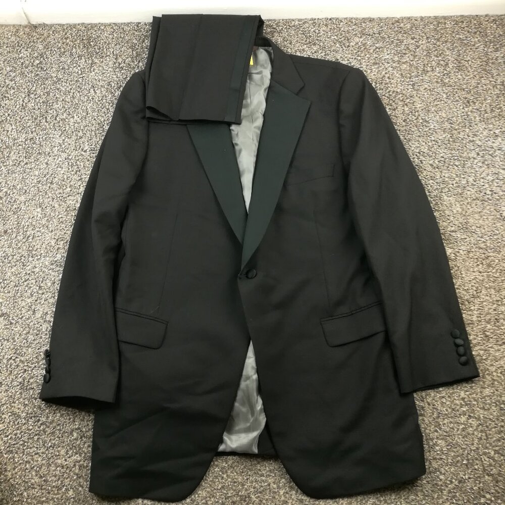 Paul Stuart Tuxedo 2 PC Suit Japanese Wool Silky Powder 46XL 34x32